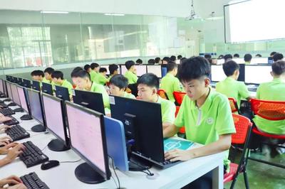 手動@初中學(xué)子,圓夢大學(xué)還能這樣做?珠海市創(chuàng)沃中等職業(yè)學(xué)校告訴你